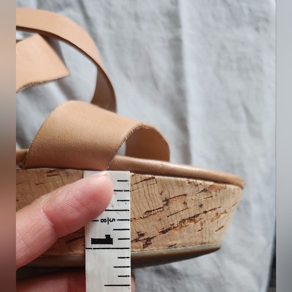 EUC Franco Sarto platform sandals light camel 7.5M - Picture 8 of 8